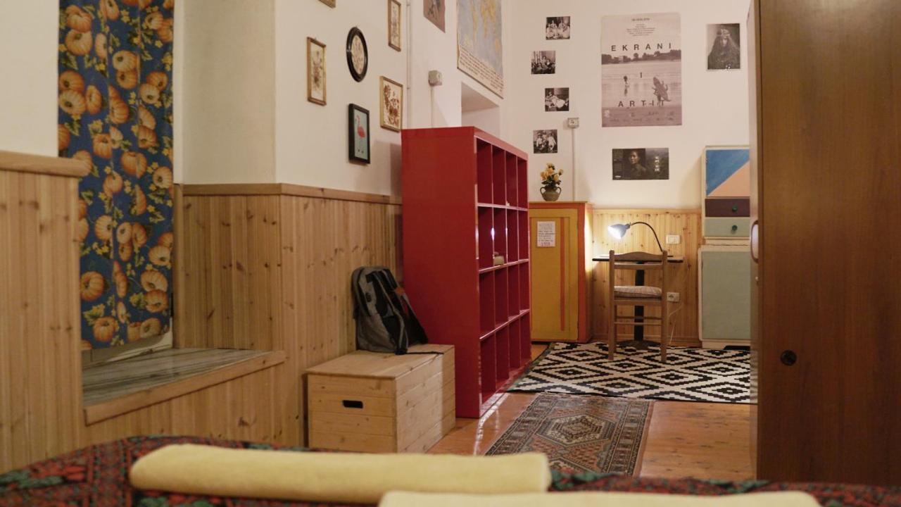 Mi Casa Es Tu Casa - Shkodra Backpackers Hostel Eksteriør billede
