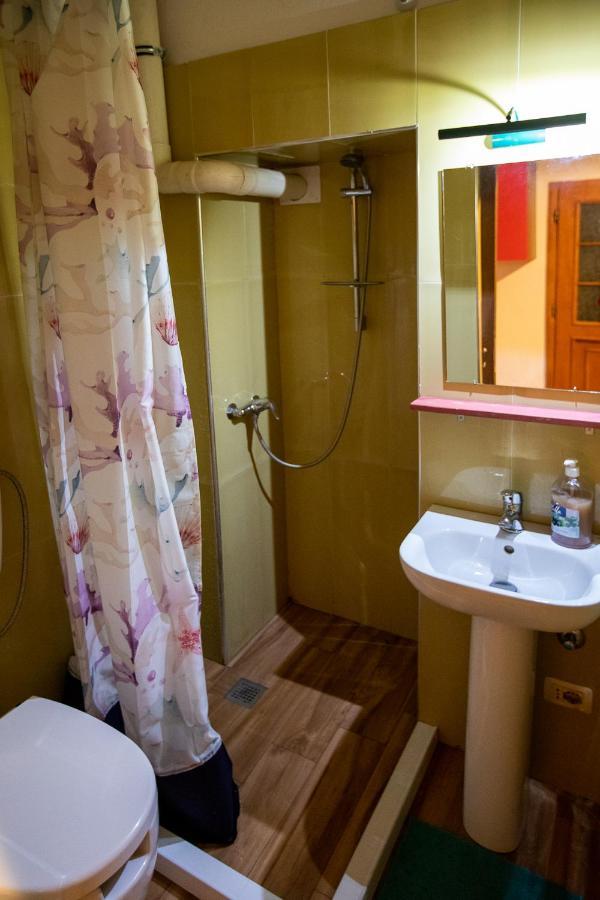 Mi Casa Es Tu Casa - Shkodra Backpackers Hostel Eksteriør billede