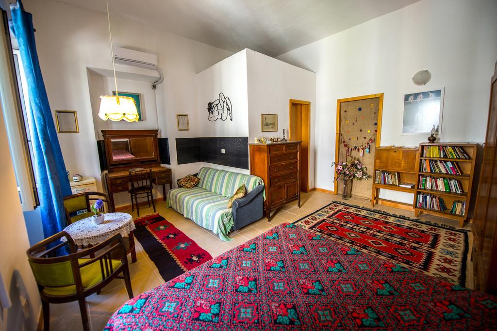Mi Casa Es Tu Casa - Shkodra Backpackers Hostel Eksteriør billede